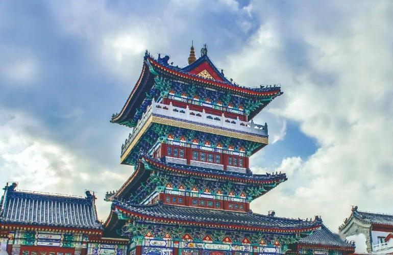 携手六载 共 "犇"未来 | 潍坊十笏园文化街区给您拜年啦!