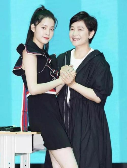其母亲傅娟向媒体表示:重回校园一直是计划中的事,不足为奇.