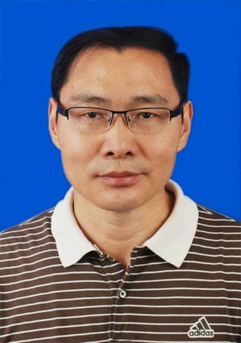 吴俊岭,男,蒙古族,1968年1月生,内蒙古开鲁县人,2009年7月加入中国