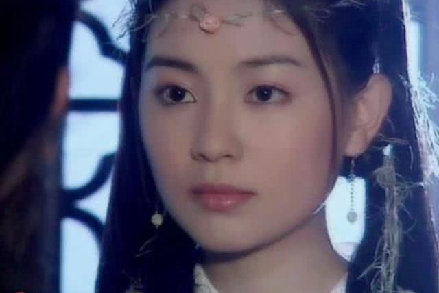 她是《倚天屠龙记》的小昭,因女儿放弃事业,41岁颜值不减当年