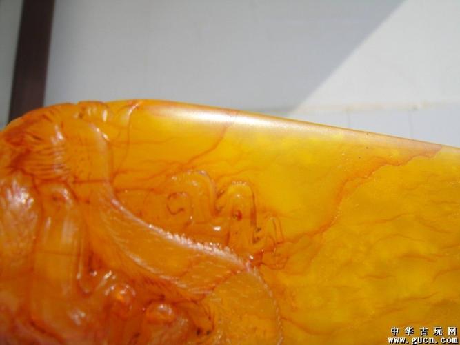 田黄中的极品——全身布满血丝的田黄冻石老印章