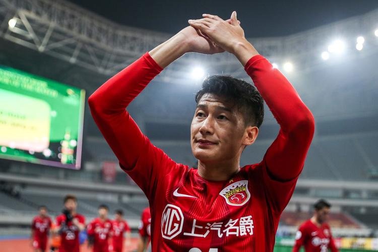 东体:于海赛后伤口缝4针 带伤作战赢得对手尊重