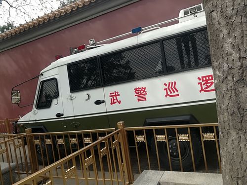 武警巡逻车