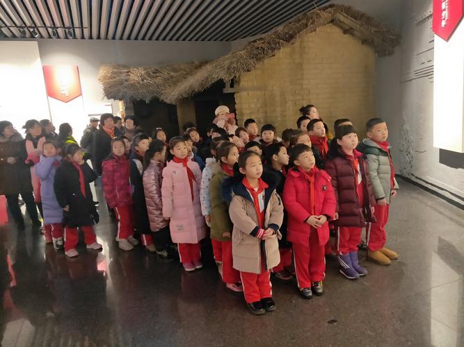 抚顺市北台小学2018级7班七色花动感中队社会实践活动