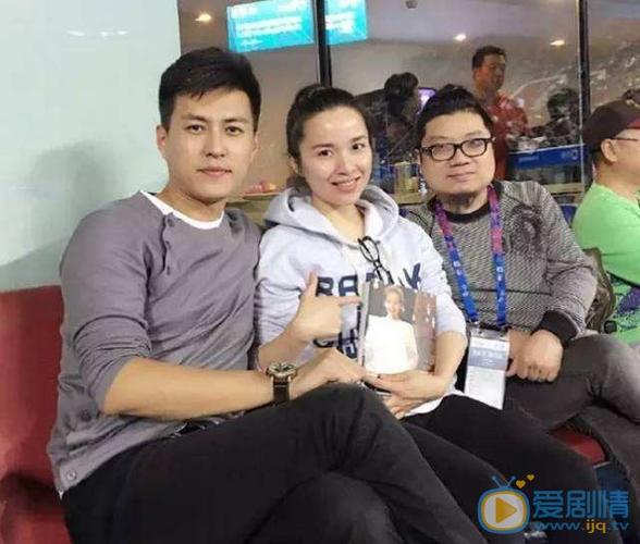 靳东老婆李佳个人简历大