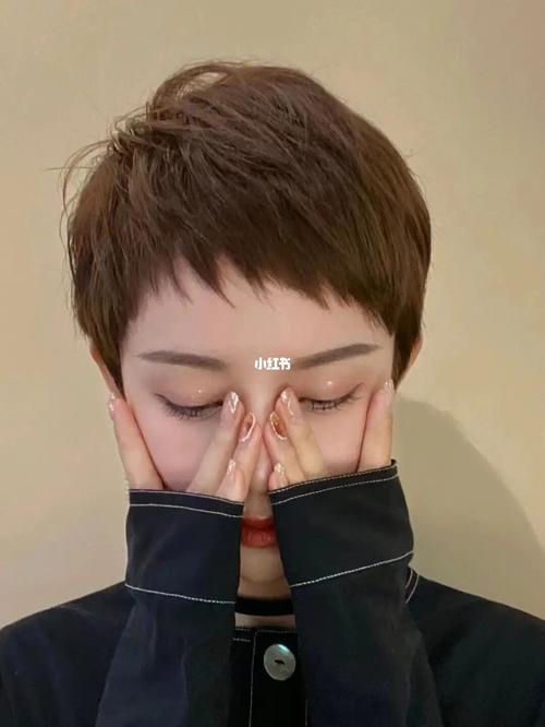 2022年最爱的超短发_超短发_发型_短发_2022年最新超短发_时尚_发型