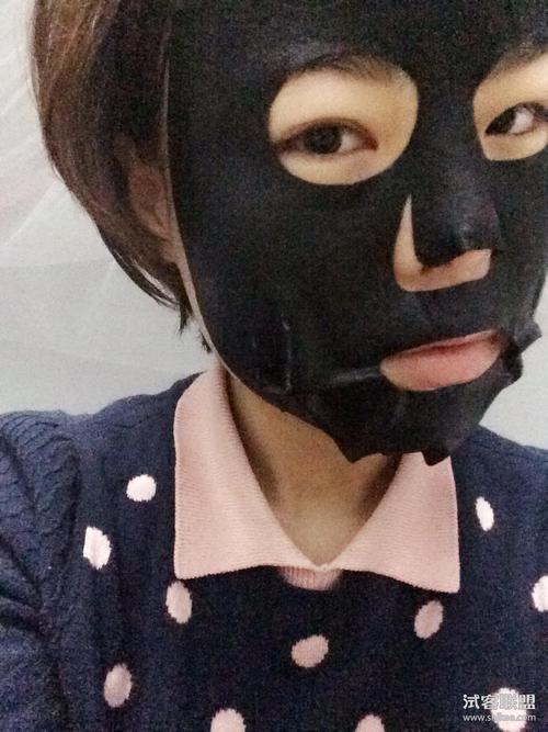 一般的面膜都不敢用,这款面膜我这非常好啊~~不刺激,很温和,敷完水水