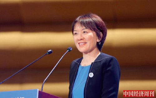 26-1 人民日报社副总编辑卢新宁在论坛现场