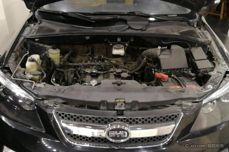 比亚迪 s6 2011款 2.0 手动 豪华型