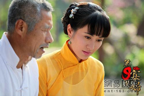 第九个寡妇热拍刘佩琦白毛怪造型曝光