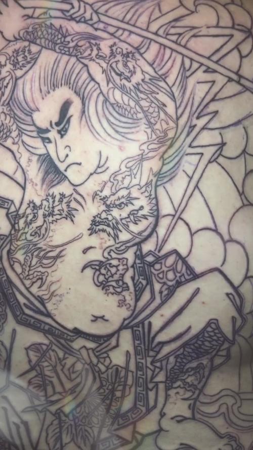 九纹龙史进线条_纹身素材_美妆_彩妆