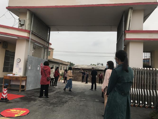 静待花开,学子归来——福绵一中开学第一天