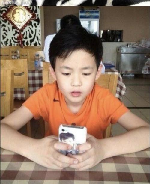 来一个上海人钟辰乐小时候的图楼持续更新中联通的进不是