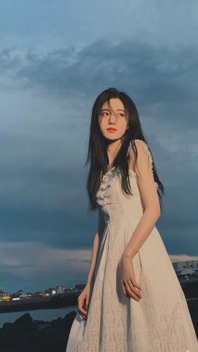 "四千年美女"鞠婧祎海边写真,气质和颜值真的好得没话说