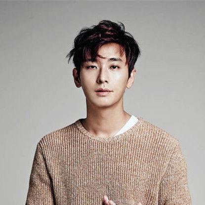 韩星朱智勋与相恋3年女友分手,希望以后都能找到各自的爱!