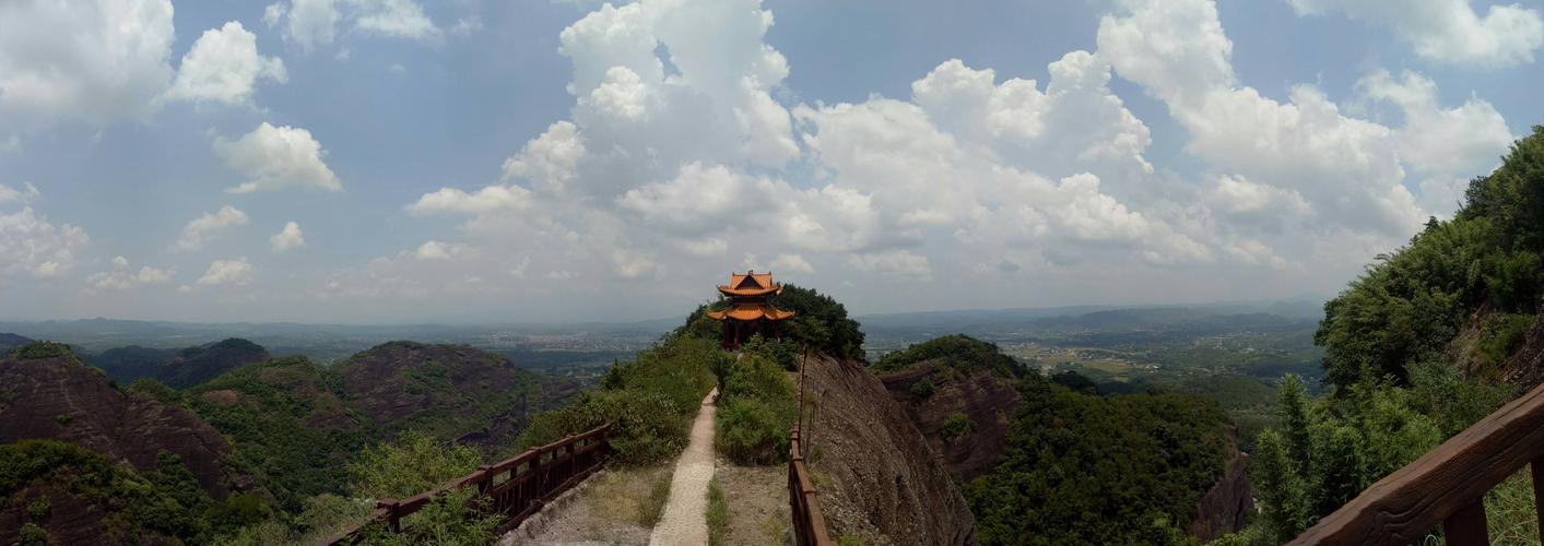 给河源的风景区越王山打个call.更为我们自己打call