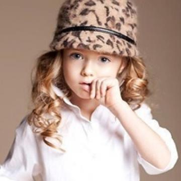 纯真乖巧的欧美小孩,女生头像图片-回车桌面