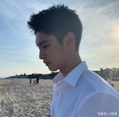 曹佑宁帅气图片