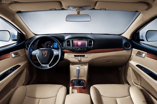 荣威350 plus上市 售价8.97万-12.47万元