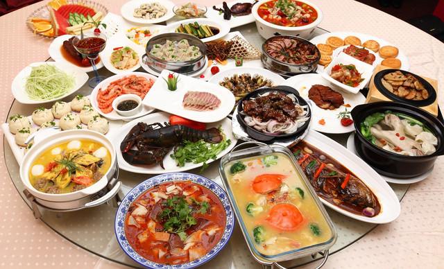 华展大酒店餐厅