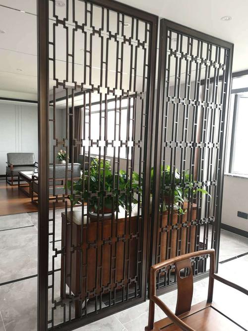 黑钛拉丝铝板雕刻屏风铝艺镂空花格