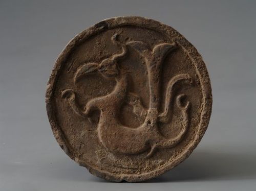 战国夔凤纹瓦当