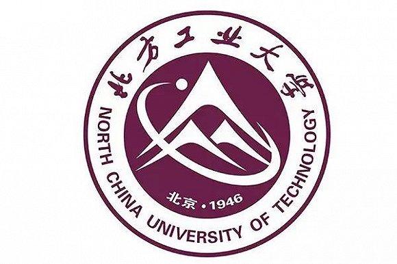 当时改革开放正如火如荼地展开,大城市对于大学生有强烈的需求,与中专