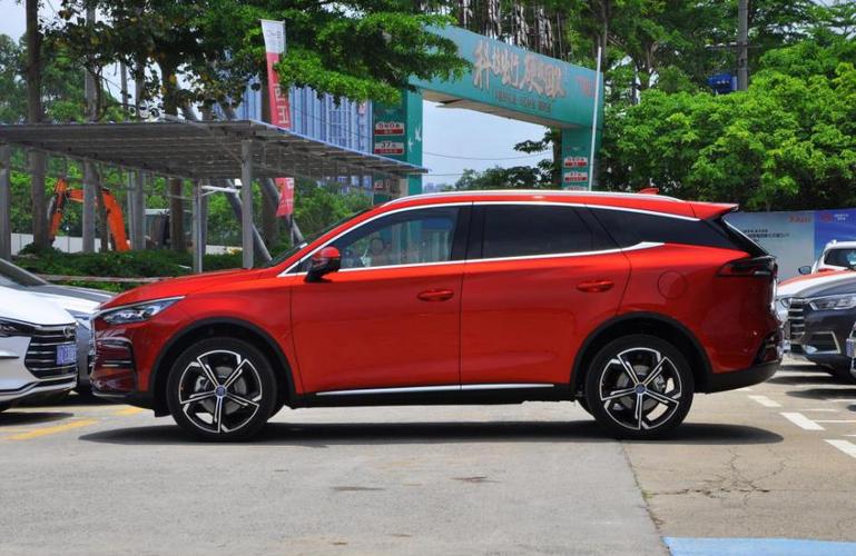 比亚迪唐七座版价格及图片比亚迪七座车价格及图片