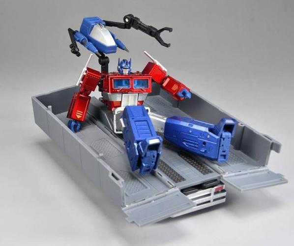 78官测:变形金刚第三方 ms-toys 金属色擎天柱套装