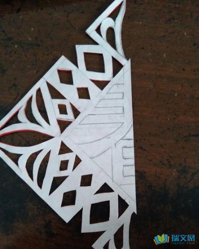 剪纸春字剪法步骤