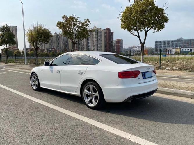 无锡抵押车16年奥迪a5出售