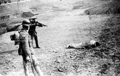 1946年12月18日,南京战犯军事法庭做出最终判决,决定对鹤丸光吉执行