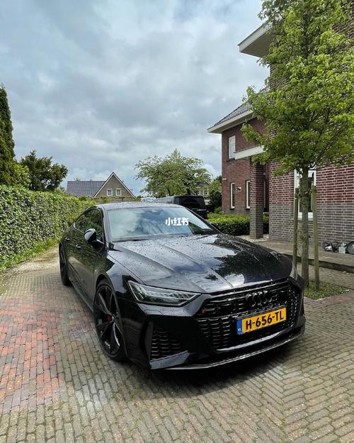 奥迪rs7壁纸总有一款适合你_壁纸_奥迪怎么样_奥迪rs7