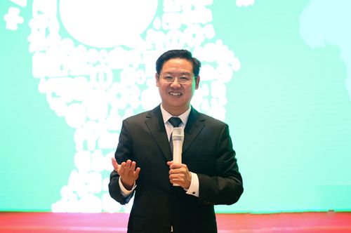 吴向东的社会责任