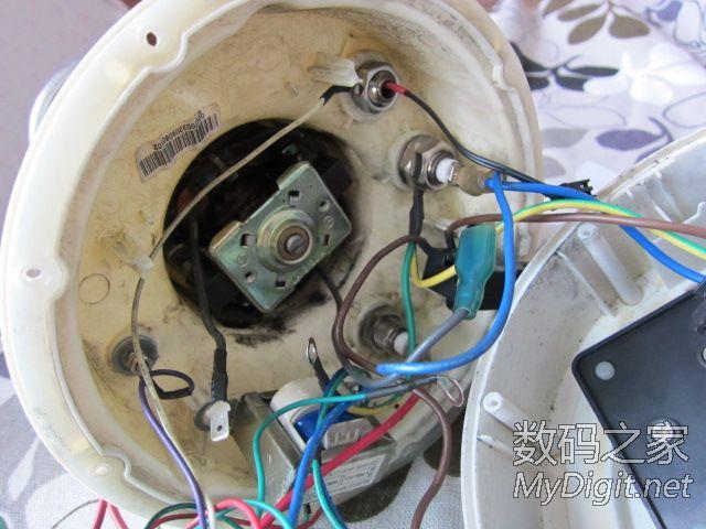 豆浆机才用不少插接价,拆卸比较方便,电子元件,电路板用料不错,接口