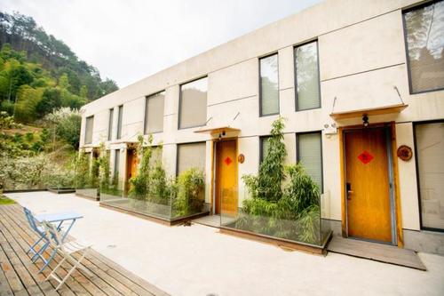仟陌间山野度假民宿