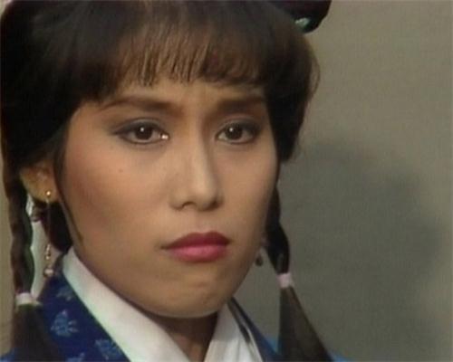 杨盼盼穆念慈   88版邱淑宜很漂亮,这造型有种小龙女的感觉,有些