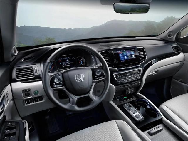 2022款本田飞行员正式到港,配3.5l 9at动力,直面丰田皇冠陆放