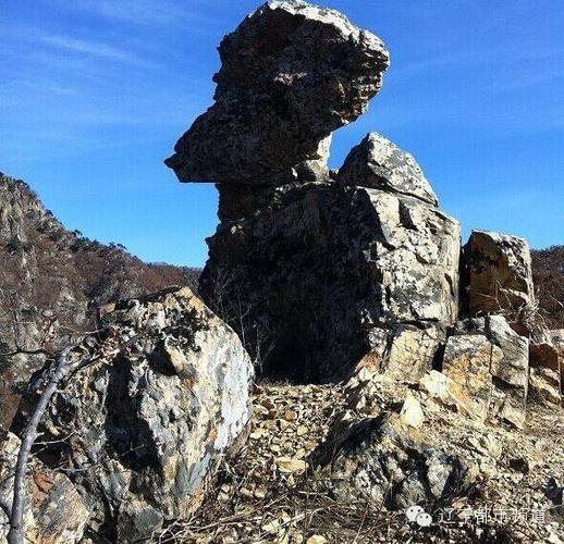 深入盖州部分叫猫儿岭,只不过天门山已被开发成了景区,而猫儿岭还保持