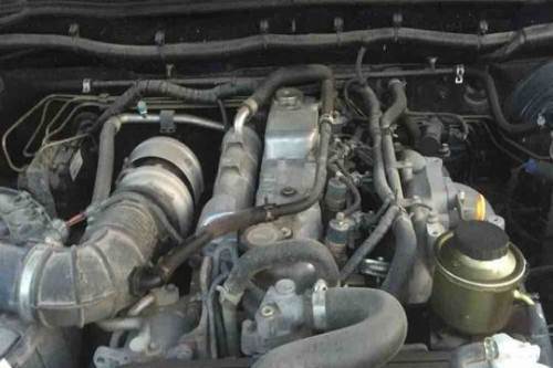 r08         1万多公里准新车,黄海n2:2,8t排量柴油版,五十铃发动机