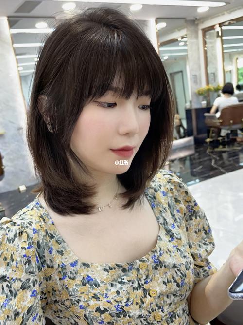 减龄锁骨发_锁骨发_减龄_发型_网红店_染发_发型分享