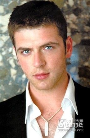 前西城男孩成员靠卖饼维生 马克·费希利引唏嘘 自言生意生活都很好