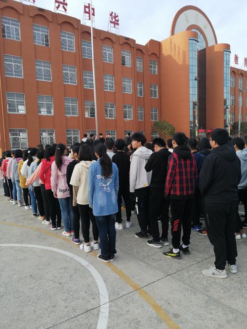 沙河一中第8次升旗仪式