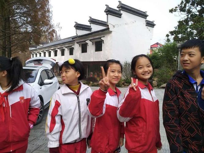 九江濂溪区双河小学2018秋季龙宫洞研学纪实