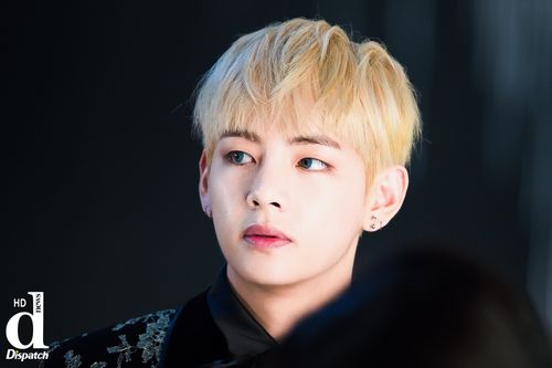 《血汗泪》mv拍摄花絮照公开