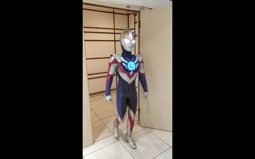 【欧布奥特曼 重光形态】天津伊势丹百货商场登场以及退场短视频