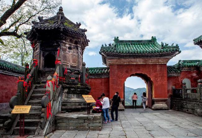 武当山7个自驾游景点和路线推荐