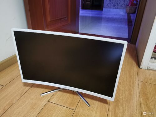 【转卖】24寸曲面显示器,99新