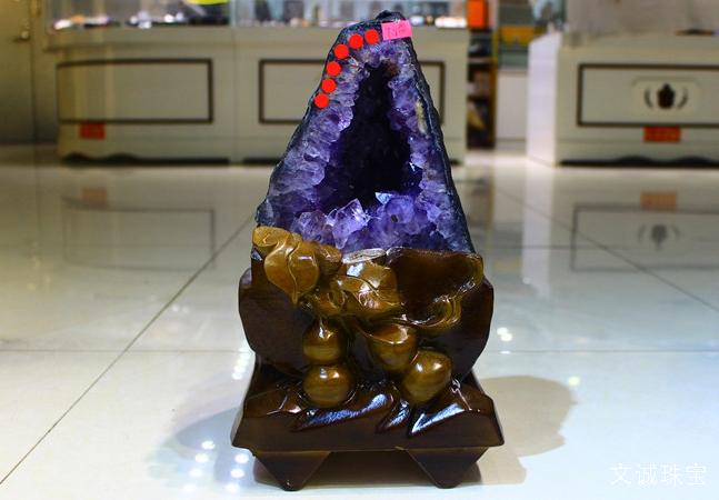 水晶洞怎样摆设才能发挥功效作用,教你正确摆放紫晶洞的方法_文诚钻石