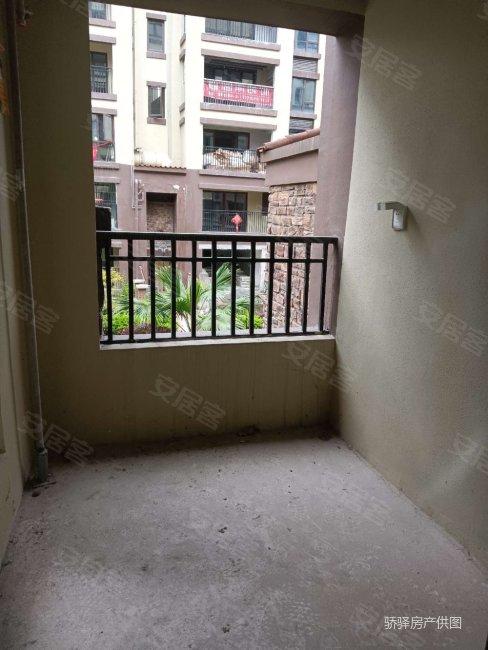 万达华府 洋房二楼带100平入户花园 先看先得!